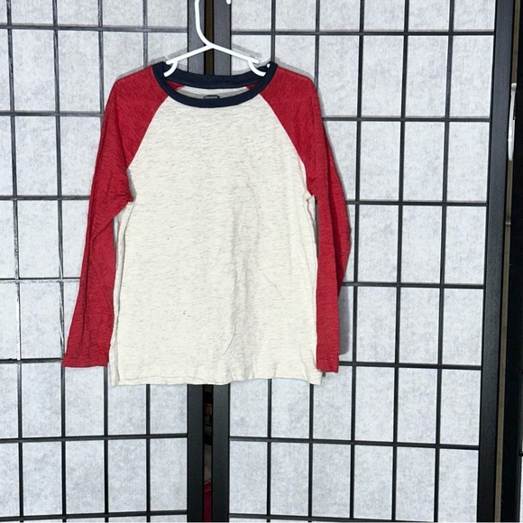 ๐ With Any Bundle ๐
Old Navy baseball Henley tee Red Grey Large - Picture 1 of 4
